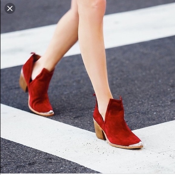 Hunt the Plains - Jeffrey Campbell - Picture 2 of 7